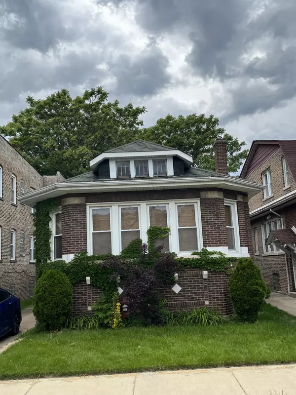 8136 S Chappel Ave, Chicago, IL 60617