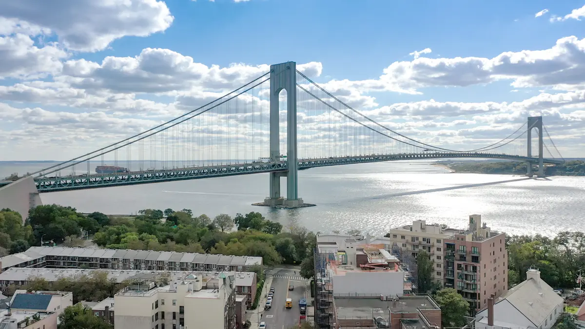 9966 3rd Ave, Brooklyn, NY 11209