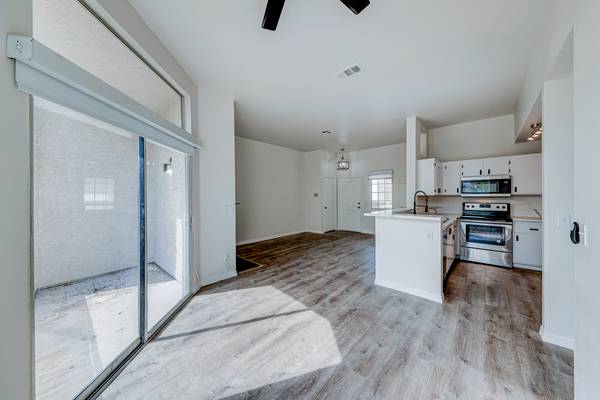 3150 Soft Breezes Dr #2208, Las Vegas, NV 89128