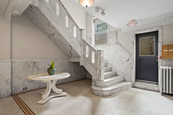 920 Hudson St #4d, Hoboken, NJ 07030