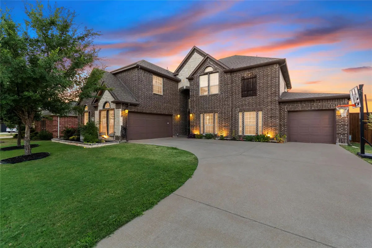 3215 Ellington Dr, Sachse, TX 75048