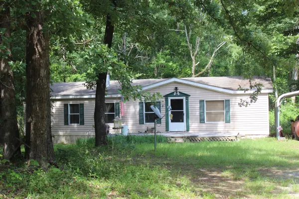 1056 Cloud Crossing Rd, Campti, LA 71411