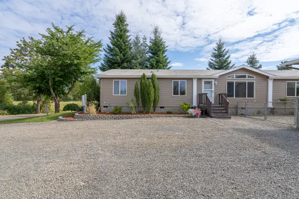 19538 SE Grand Island Loop, Dayton, OR 97114