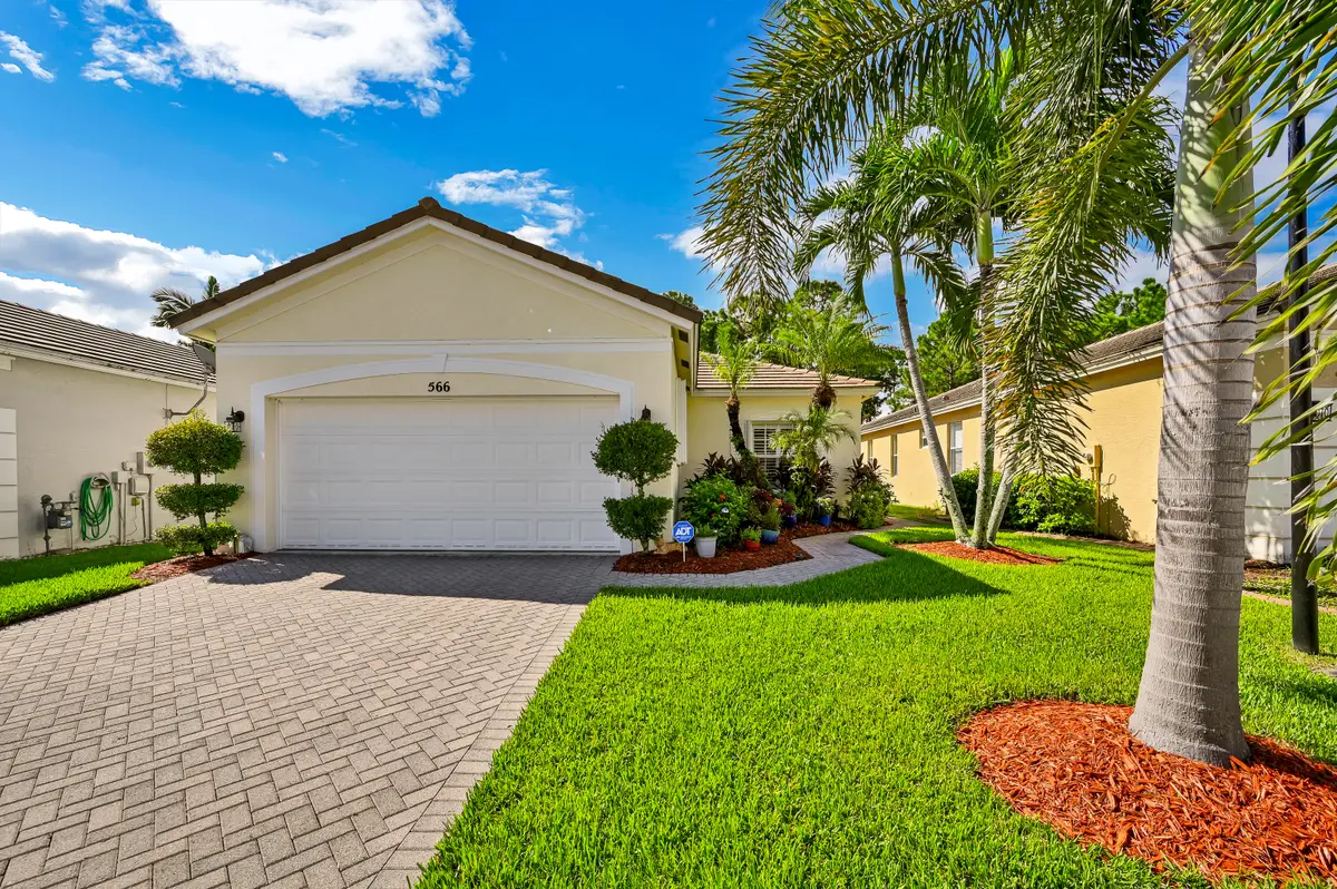 566 SW Indian Key Dr, Port St Lucie, FL 34986
