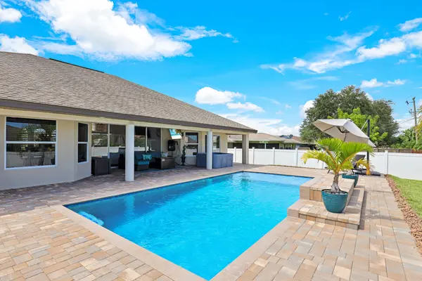 707 SW 13th Ter, Cape Coral, FL 33991