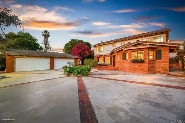 2332 Mira Sol Dr, Vista, CA 92084