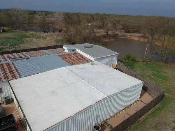 7132 Newport Rd, Lone Grove, OK 73443