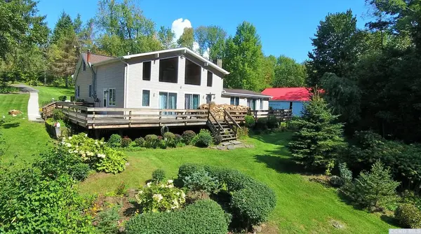 237 Goshen St, Jewett, NY 12444