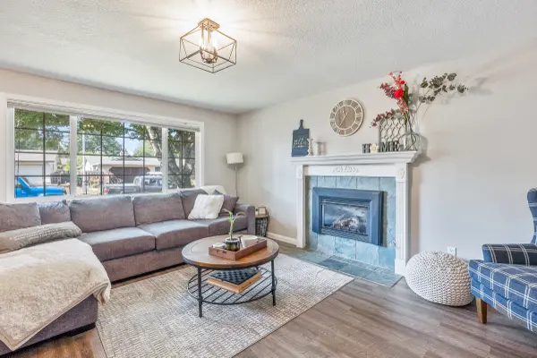3711 Aquarius Blvd, Newberg, OR 97132