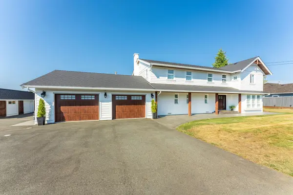 20543 28 ave, Sunrise Lake Brookswood,