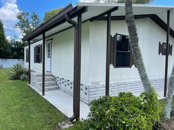 8805 Sheldon West Dr, Tampa, FL 33626