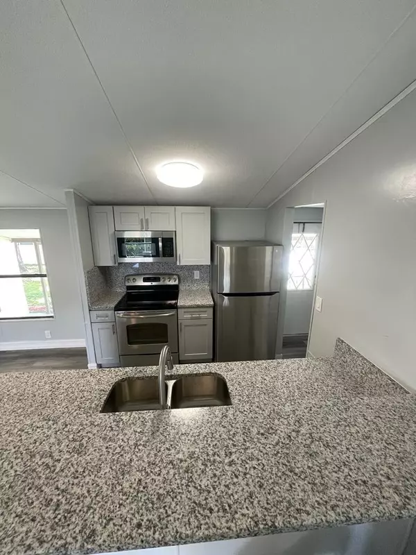Tampa, FL 33626,8805 Sheldon West Dr