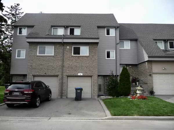 15 Tara Park Cres #15, Brampton, ON L6V 3E3