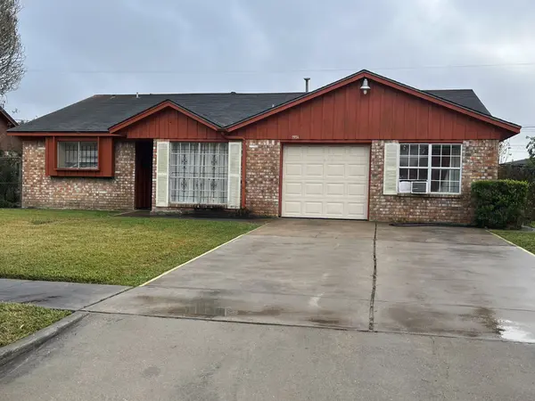 3931 Oakside Dr, Houston, TX 77053