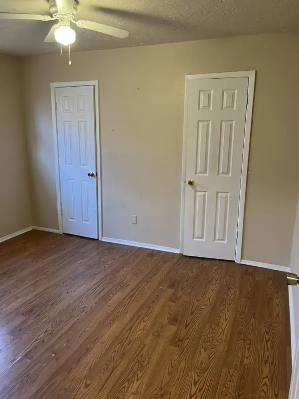 3931 Oakside Dr, Houston, TX 77053