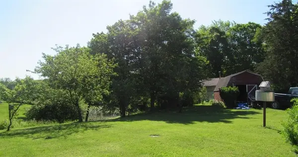 8420 Tindall Rd, Davisburg, MI 48350