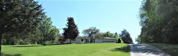 8420 Tindall Rd, Davisburg, MI 48350