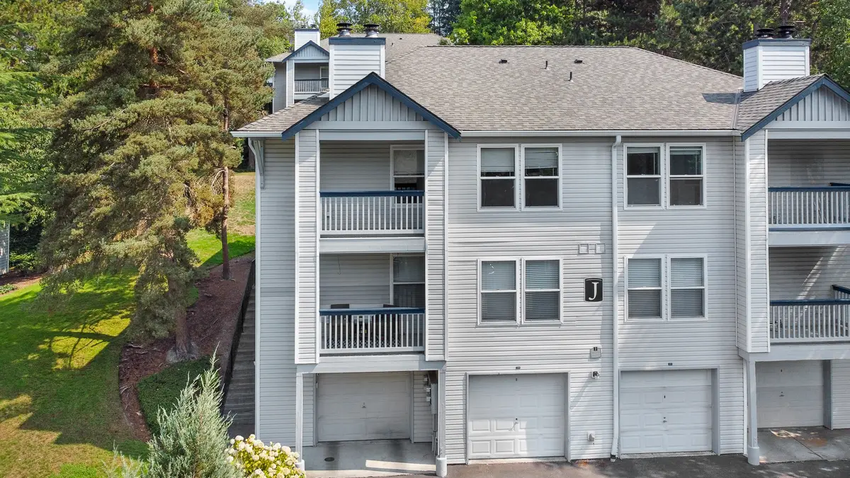 33020 10th Ave SW #J301, Federal Way, WA 98023