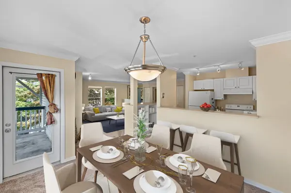 33020 10th Ave SW #J301, Federal Way, WA 98023