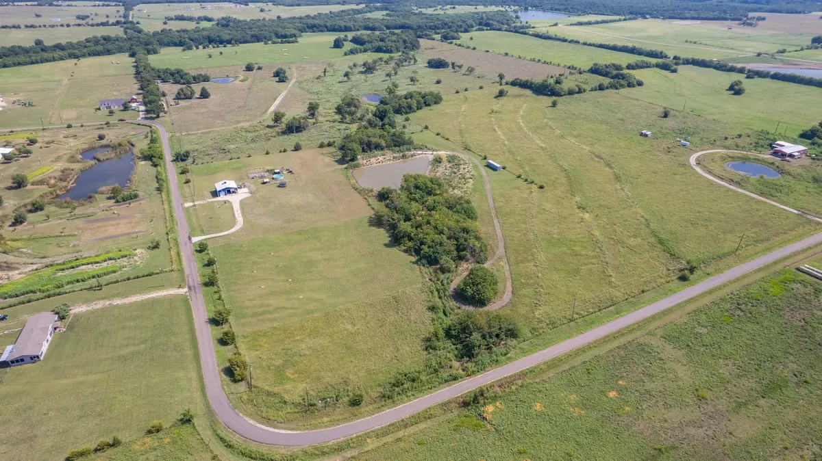 4088 County Road 1089, Celeste, TX 75423