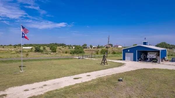 4088 County Road 1089, Celeste, TX 75423