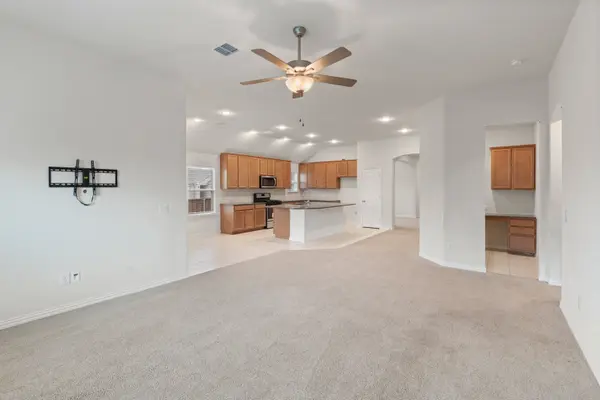 Silverhollow Dr, Fort Worth, TX 76137