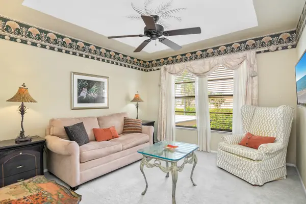 15444 Admiralty Cir #10, North Fort Myers, FL 33917