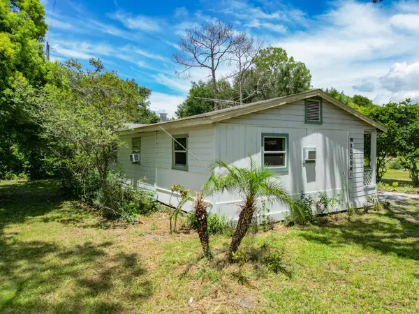 31702 Merry Rd, Tavares, FL 32778