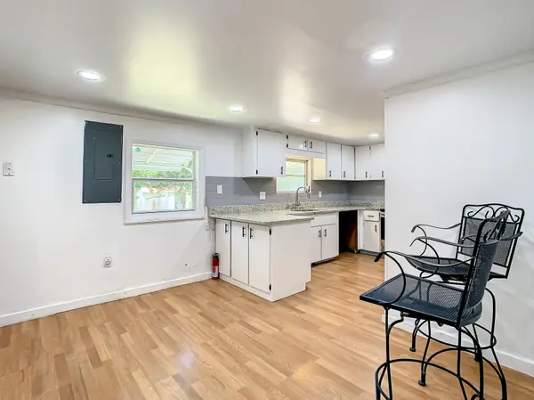 31702 Merry Rd, Tavares, FL 32778