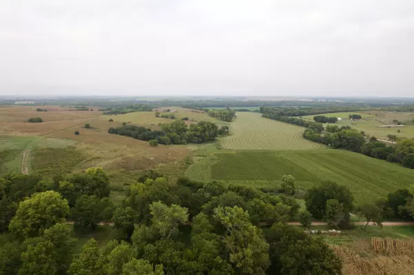 Red Cloud, NE 68970,987 River Rd