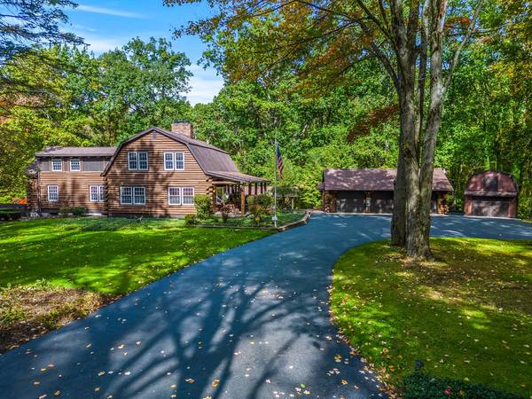 2285 Nashua Rd, New Castle, PA 16105