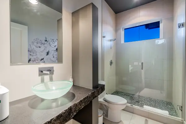 15919 Devonshire Dr, Surrey, BC V3Z 0M2
