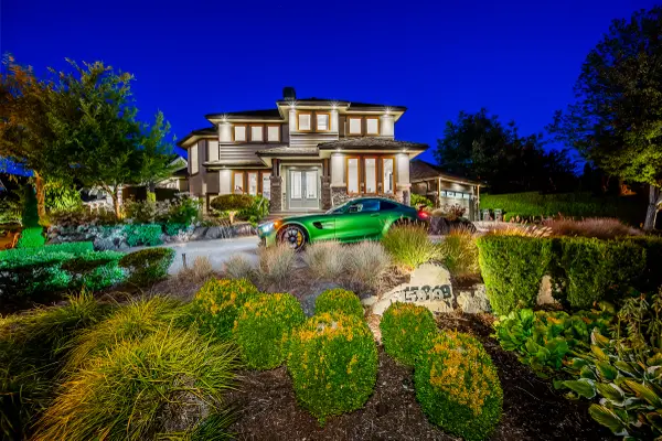 15919 Devonshire Dr, Surrey, BC V3Z 0M2