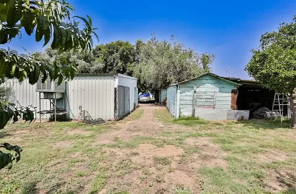 238 E Maple St, Ontario, CA 91761