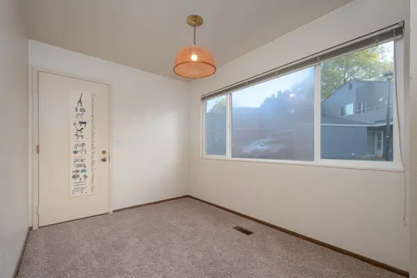 17675 NW Rolling Hill Ln, Beaverton, OR 97006