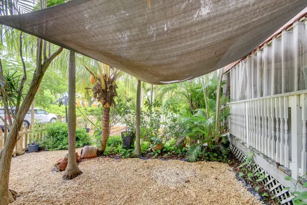 318 Marlborough Pl, West Palm Beach, FL 33405