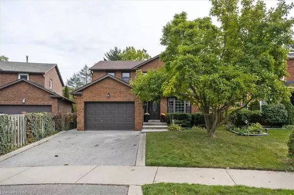 926 Maramis Ct, Mississauga, ON L5H 4G2