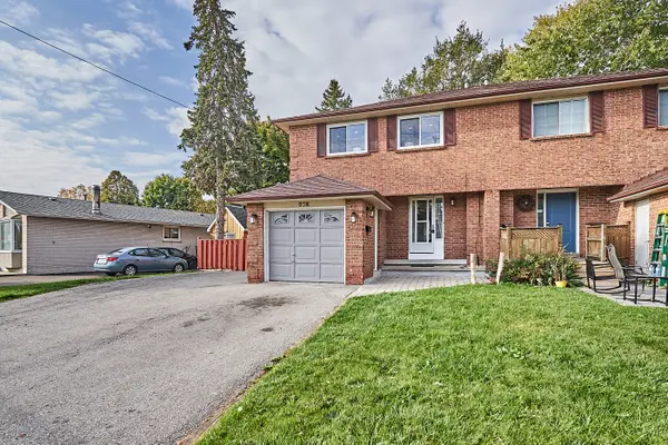 882 West Shore Blvd, Pickering, ON L1W 2V7
