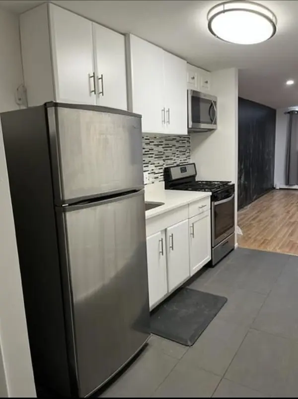 25 Astor Pl #1st floor, Jersey City, NJ 07304