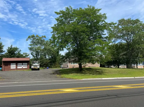 559 State Route 28, Bridgewater, NJ 08807