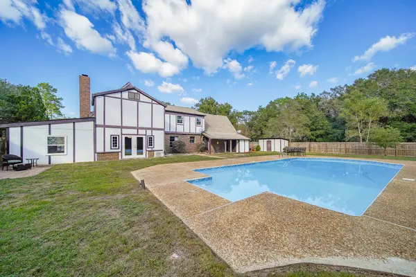 5673 Zinnia Ave, Milton, FL 32570