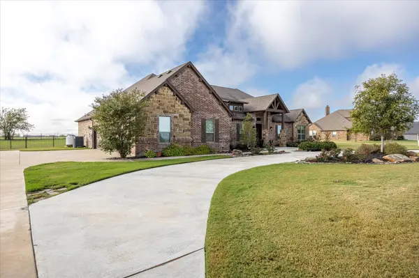 8609 Tuscan Way, Godley, TX 76044