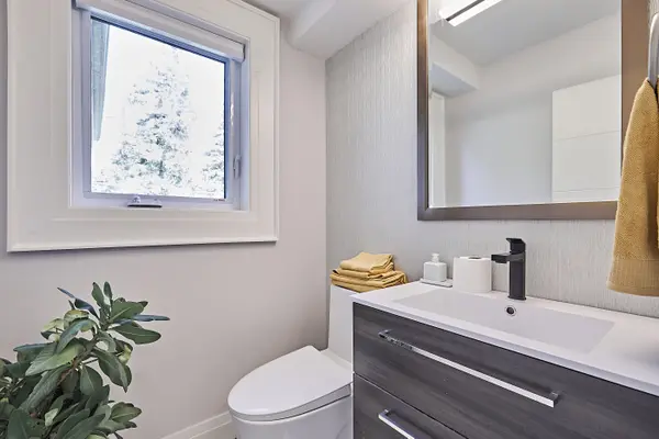 40 Monarchwood Cres, Toronto, ON M3A 1H4