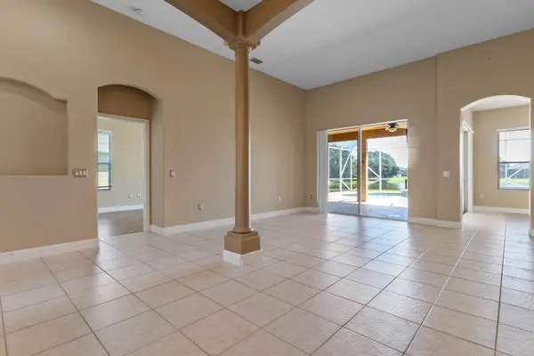 5084 Pinot St, Rockledge, FL 32955