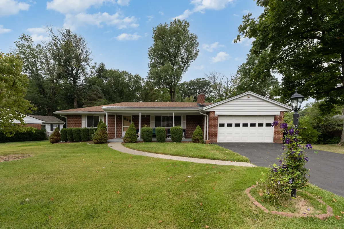 671 Doepke Ln, Cincinnati, OH 45231
