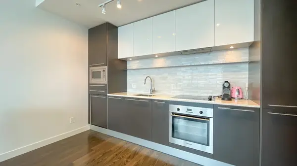 8131 Nunavut Ln #3009, Vancouver, BC V5X 0E2
