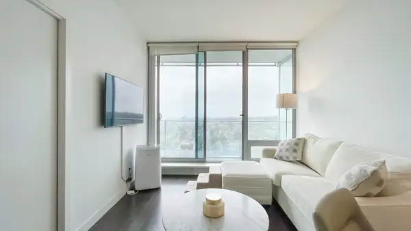 8131 Nunavut Ln #3009, Vancouver, BC V5X 0E2
