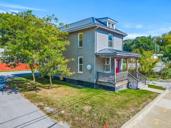 409 Taylor St, New Castle, PA 16101