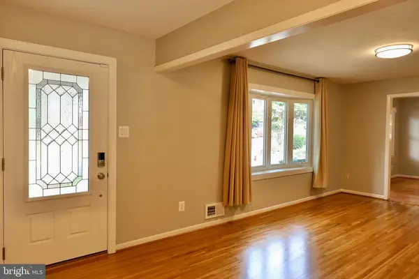 4513 Sonata Ct, Fairfax, VA 22032