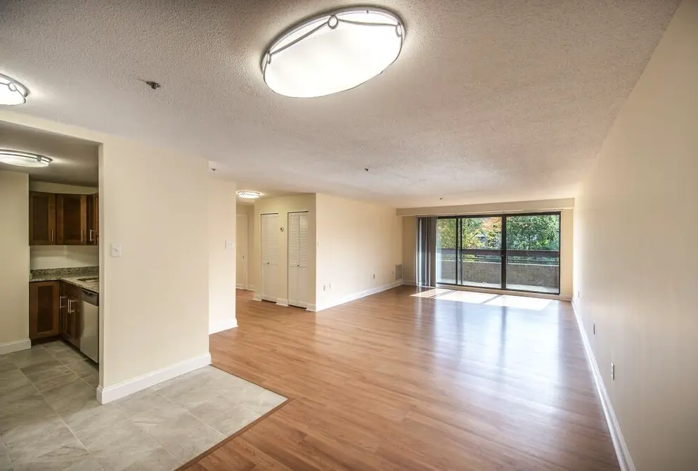 1111 Beacon St, Brookline, MA 02446